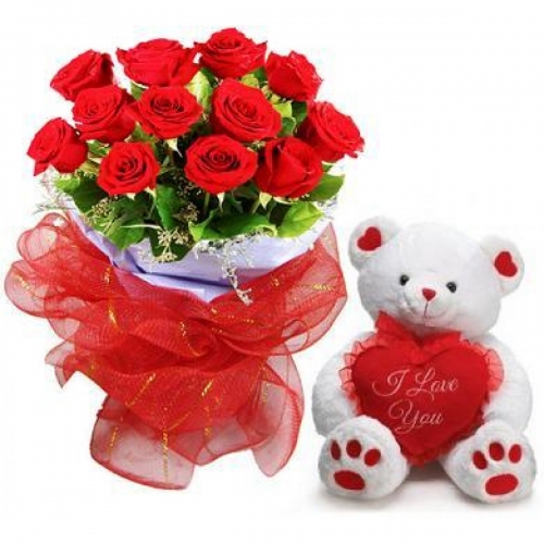 true_love_.._beautiful_hand_bouquet_of_12_red_roses_with_a_cute_6_inch_teddy_bear_750.jpg